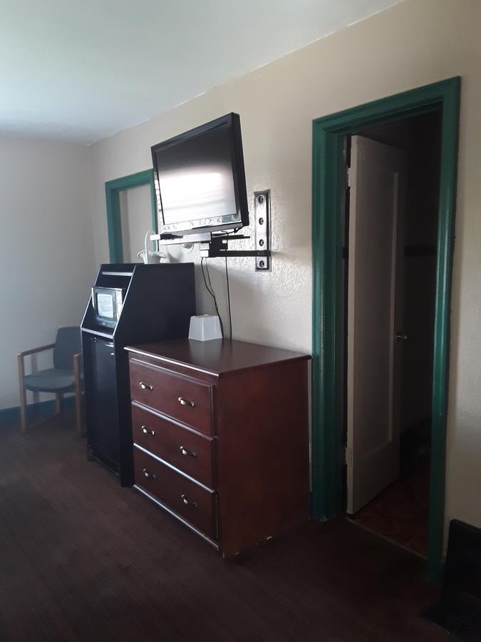 Eddy'S Motel Butte Zewnętrze zdjęcie