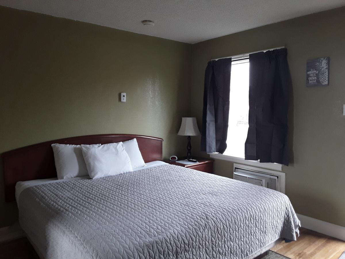 Eddy'S Motel Butte Zewnętrze zdjęcie