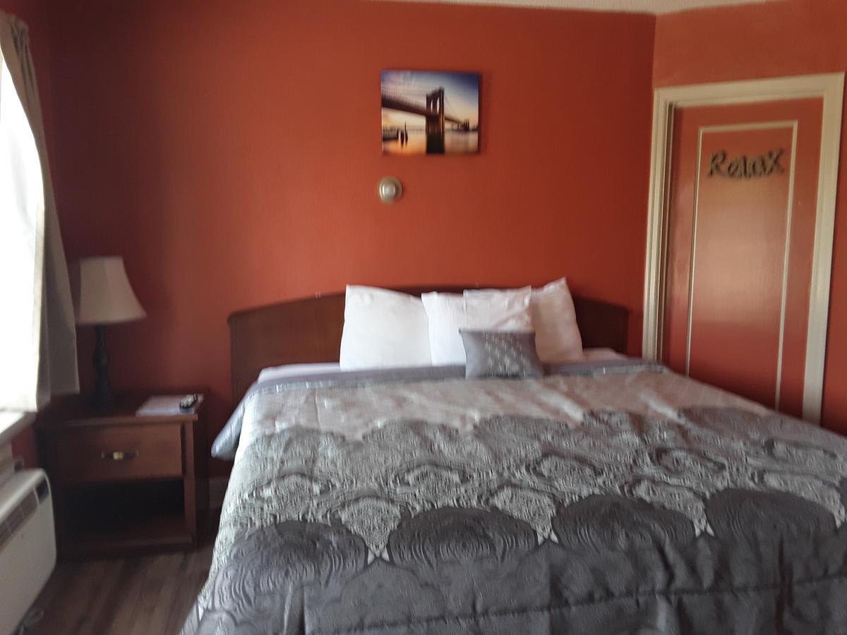 Eddy'S Motel Butte Zewnętrze zdjęcie