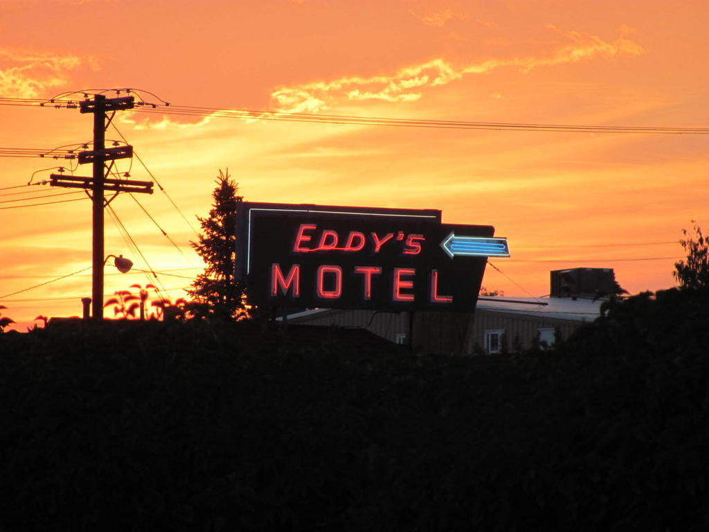 Eddy'S Motel Butte Zewnętrze zdjęcie
