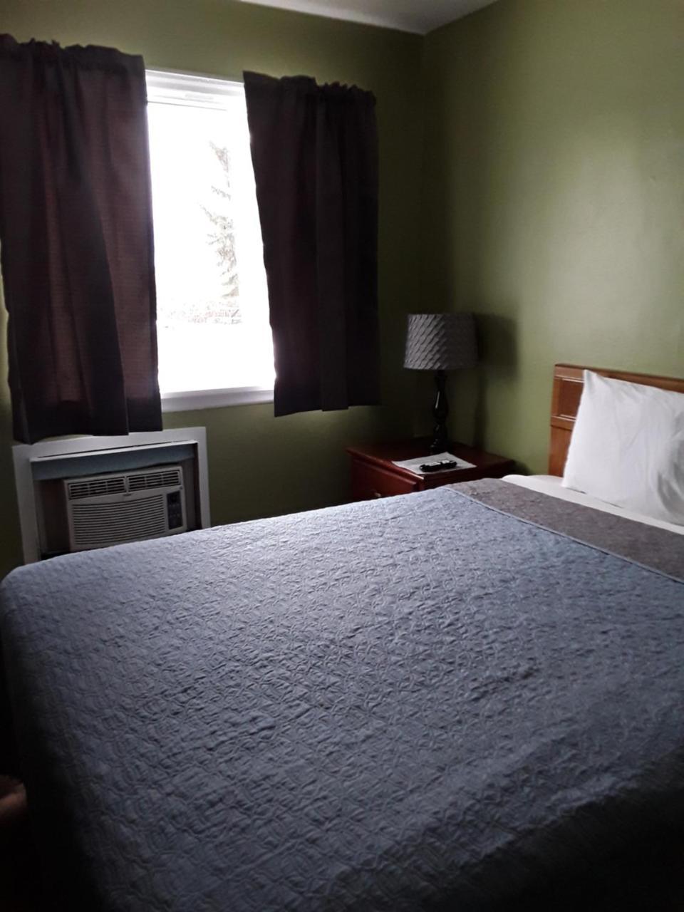 Eddy'S Motel Butte Zewnętrze zdjęcie