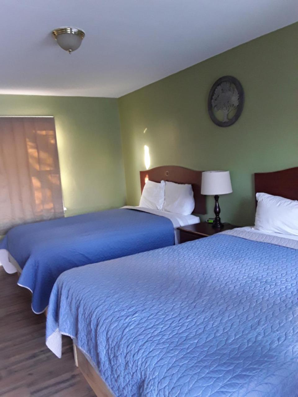 Eddy'S Motel Butte Zewnętrze zdjęcie